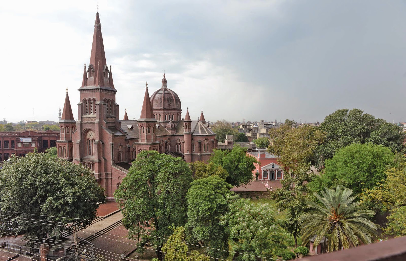 323-Sacred+Heart+Cathedral+Church,+Lahore-Punjab,+Pakistan.jpg