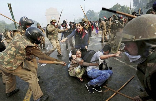 delhi_protests_1356349901_540x540.jpg