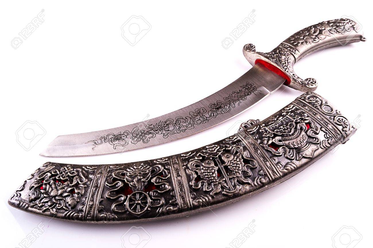 19375762-arabian-traditional-ancient-dagger.jpg