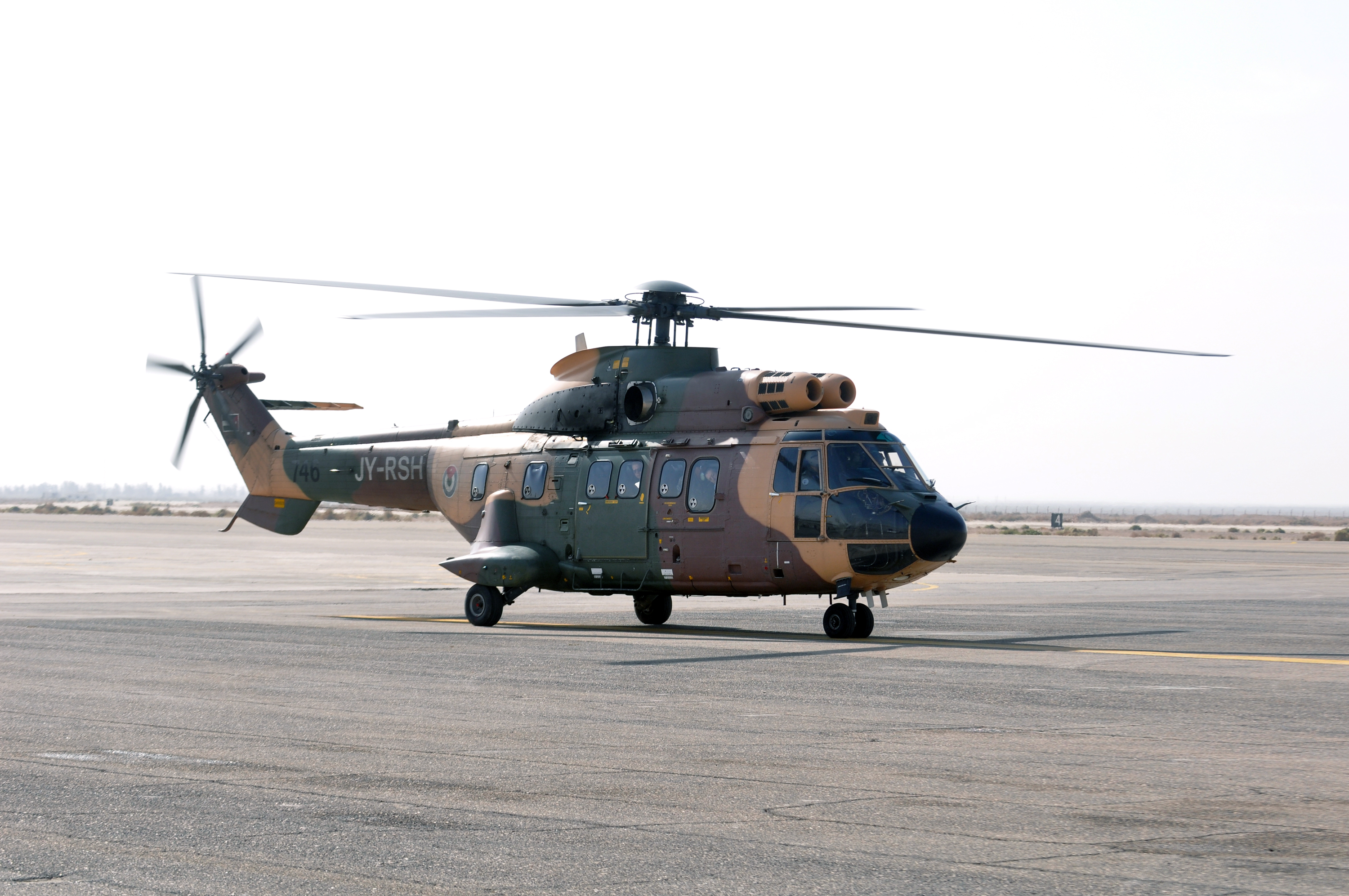 Royal_Jordanian_Air_Force_helicopter.jpg