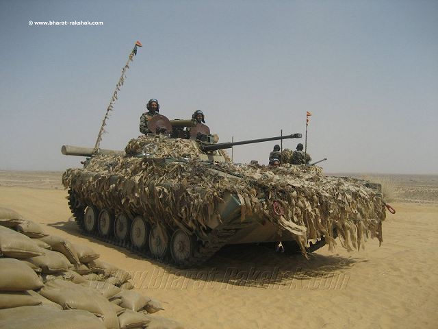 BMP-2K_command_post_light_armoured_vehicle_India_indian_army_001.jpg