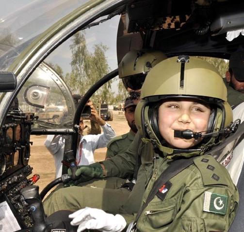 Naima-Gul-resident-of-Mingora-Swat-when-she-became-the-first-female-pilot-of-the-Pakistan-Army-Aviation.jpg