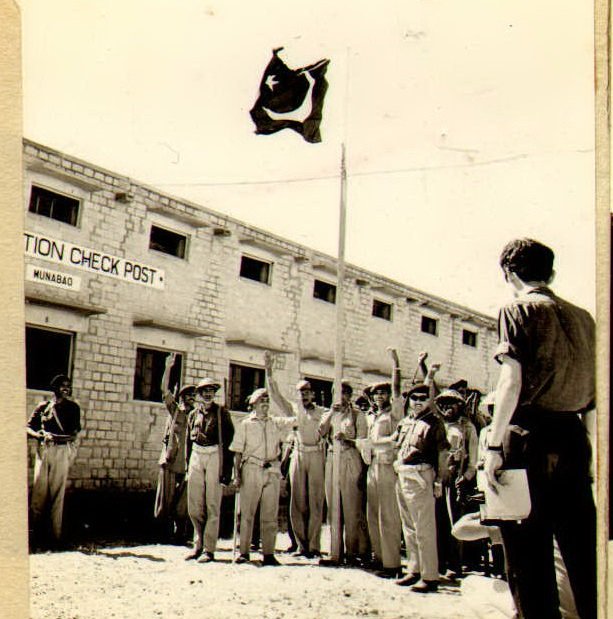 pakistan-army-soldiers-during-1965-war-1536213253.jpg