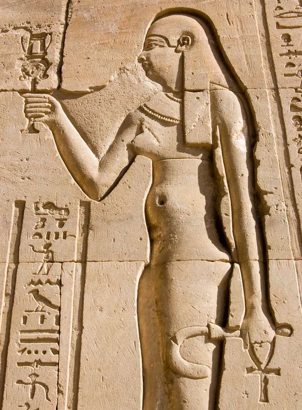 Cleopatra-temple-Horus-Egypt-Idfu.jpg