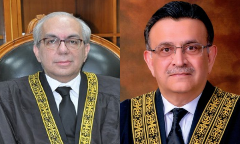 Chief Justice of Pakistan Umar Ata Bandial (R) and Justice Munib Akhtar (L). — Photo via SC website