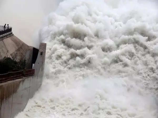 china-damming-brahmaputra-river-may-prove-disastrous-for-bangladesh.jpg