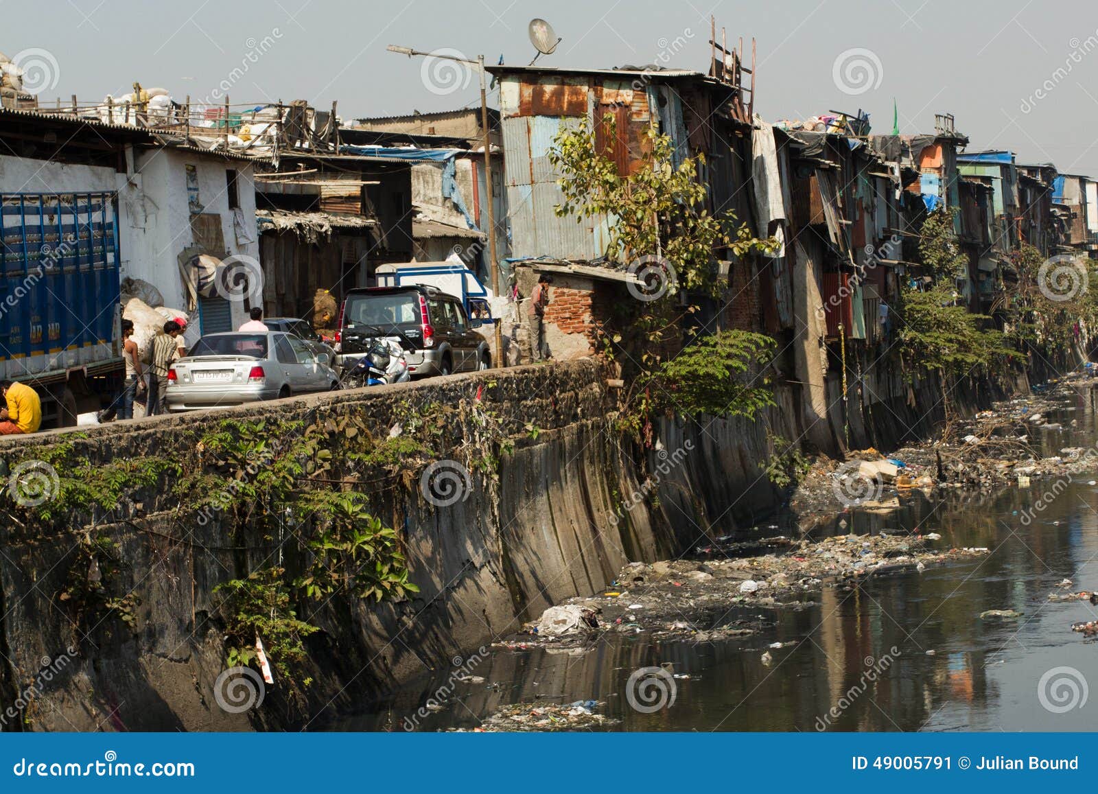 dharavi-slums-mumbai-india-population-reaching-nearly-million-classed-as-one-49005791.jpg