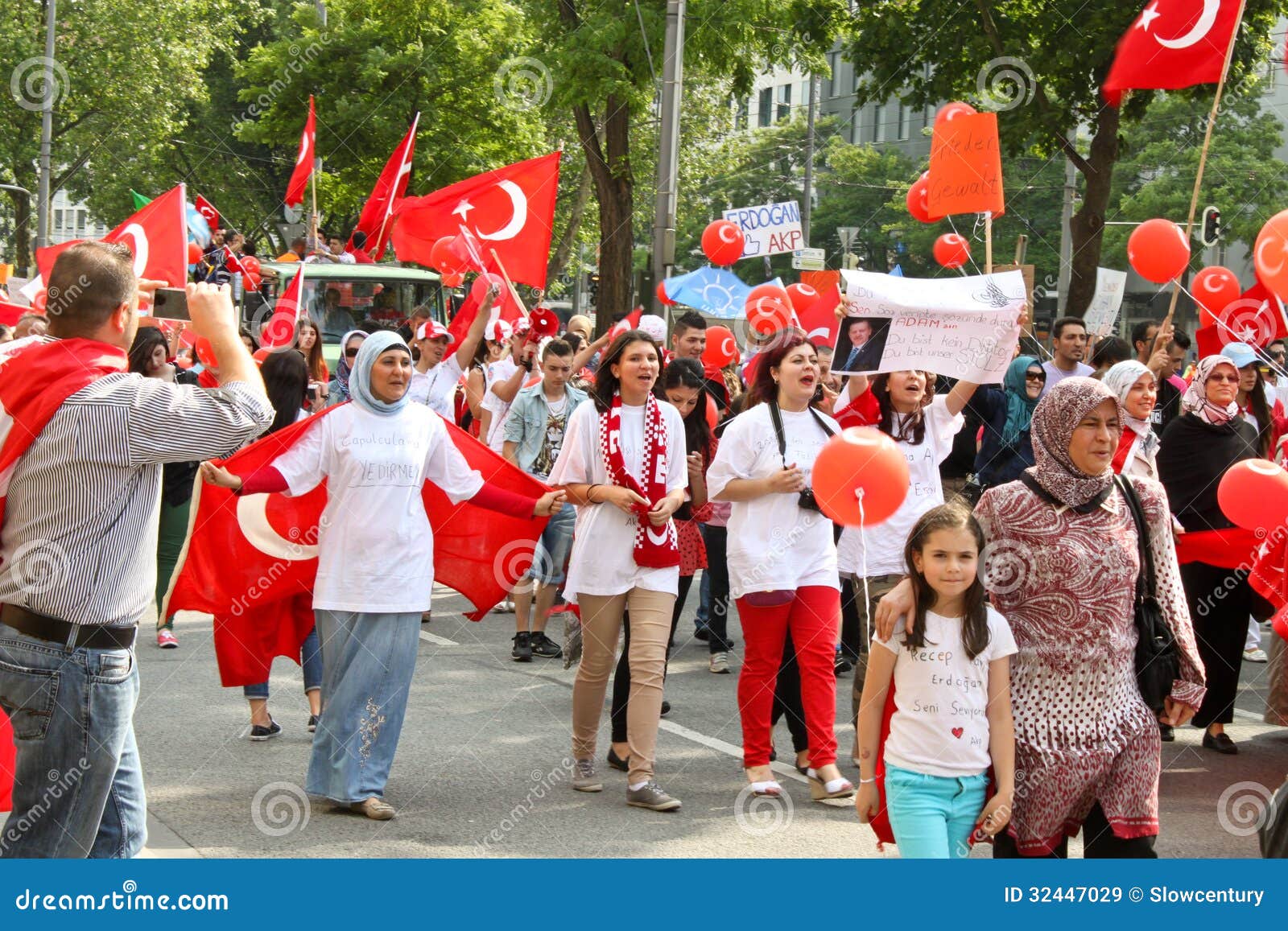pro-erdogan-demonstration-munich-germany-july-people-turkish-origin-came-to-to-support-prime-minister-turkey-recep-32447029.jpg