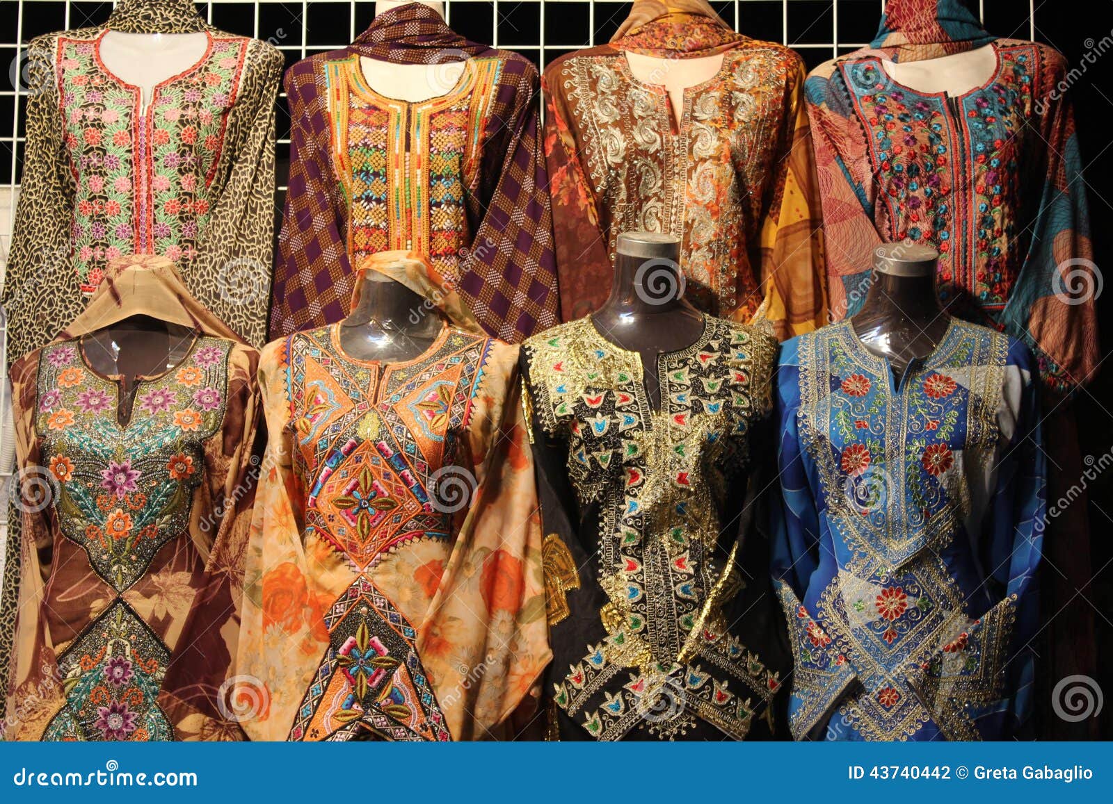woman-traditional-omani-dress-colorful-typical-women-dresses-showed-shop-muscat-oman-capital-43740442.jpg