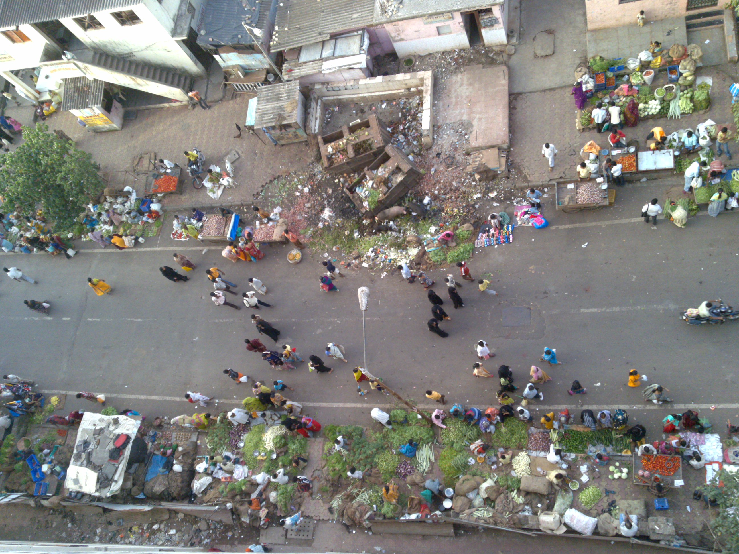 Dharavi_slum_in_Mumbai%2C_India_August_2009_2.jpg