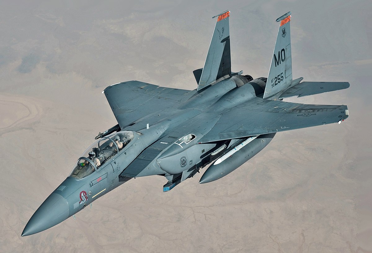 1200px-F-15E_takes_on_fuel_from_KC-10.jpg